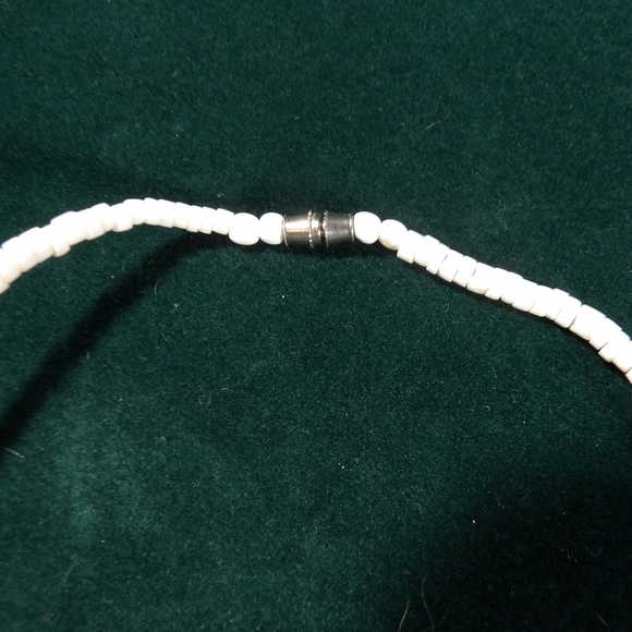 Vintage White and Pink Sea Shells Necklace, Hawaiian Style 22" - Picture 4 of 4